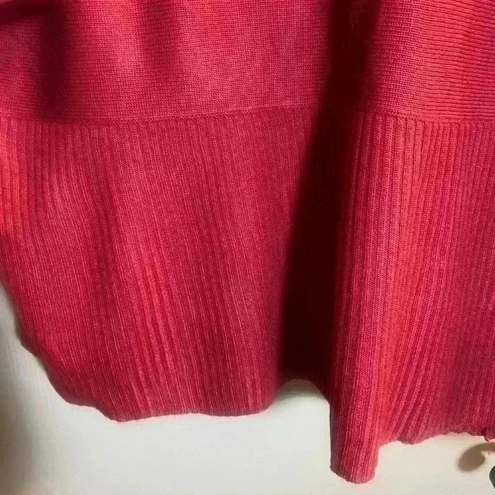 Lane Bryant Top with wide sleeves in fushia Size 22/24 EUC - Picture 2 of 6